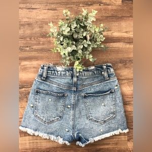 TILLYS RSQ jean shorts with daisies